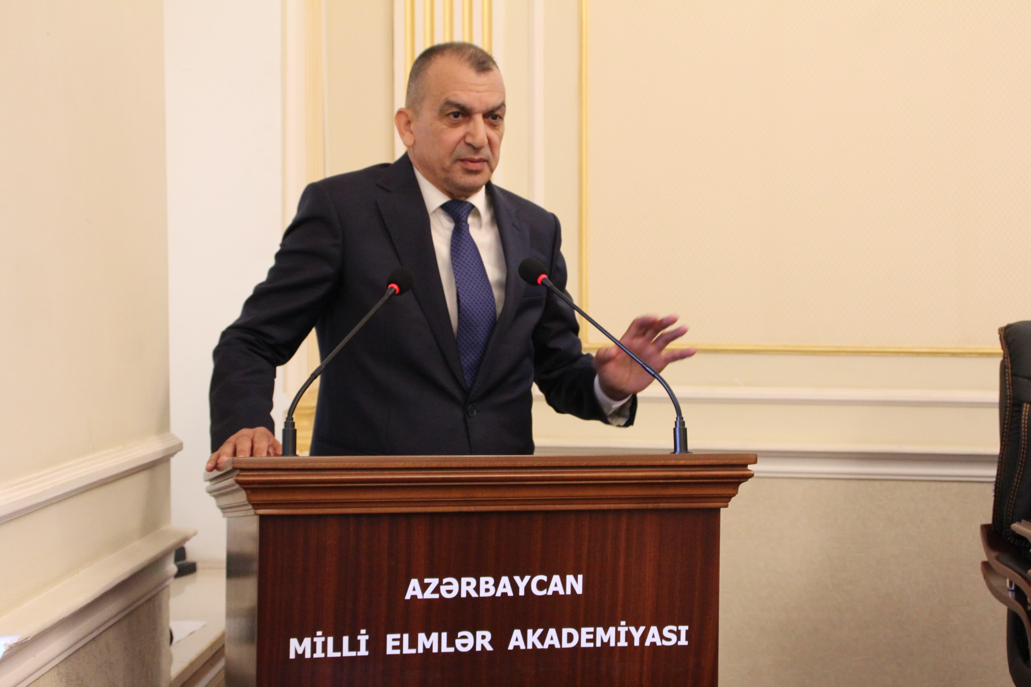 Səməd Vəkilovun Qərbi Azərbaycanla bağlı kitabının təqdimatı keçirilib - FOTOLAR