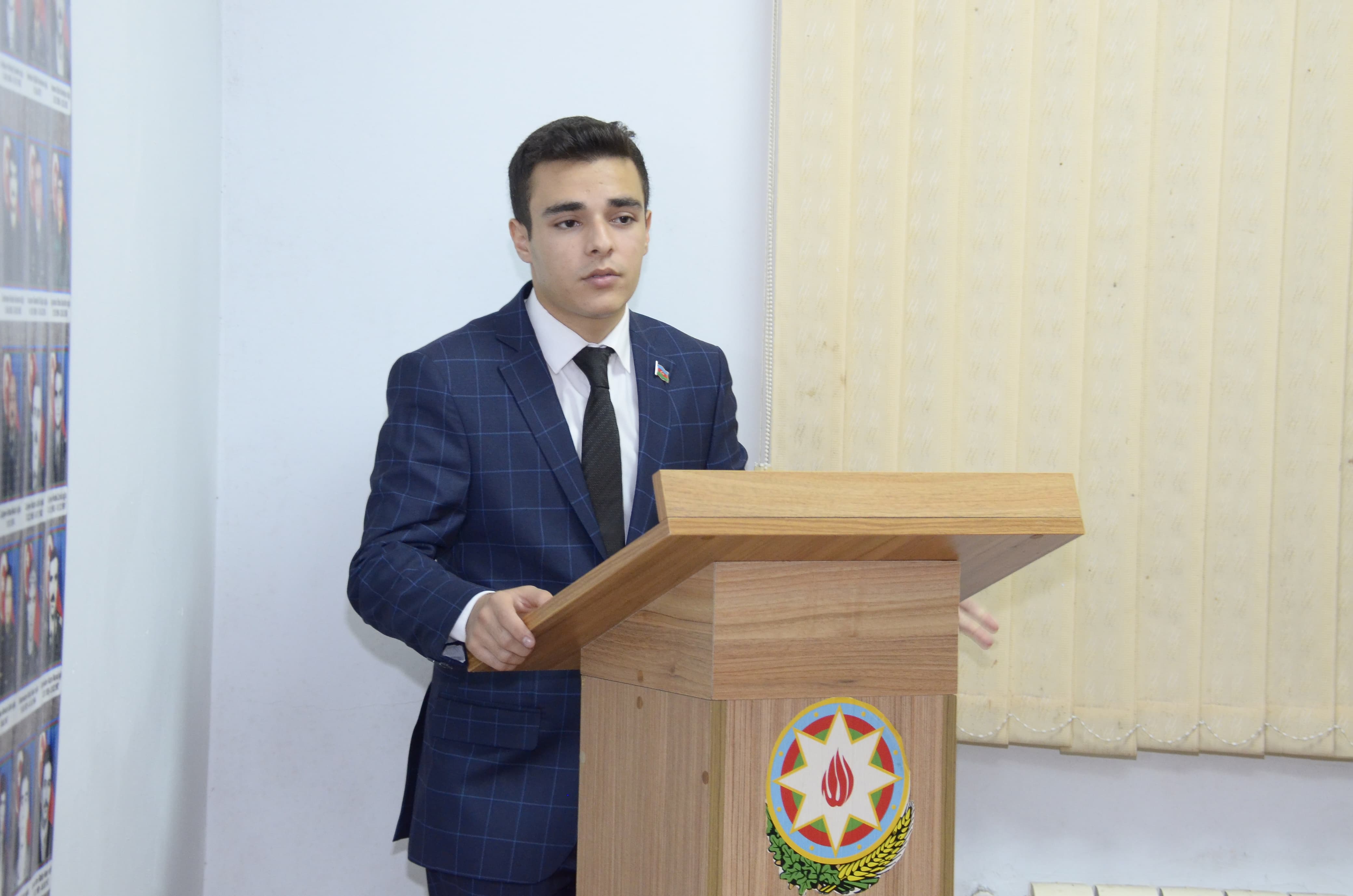 “Gənclərin Cəmiyyətdə Rolu və Yeni Təşəbbüslər”